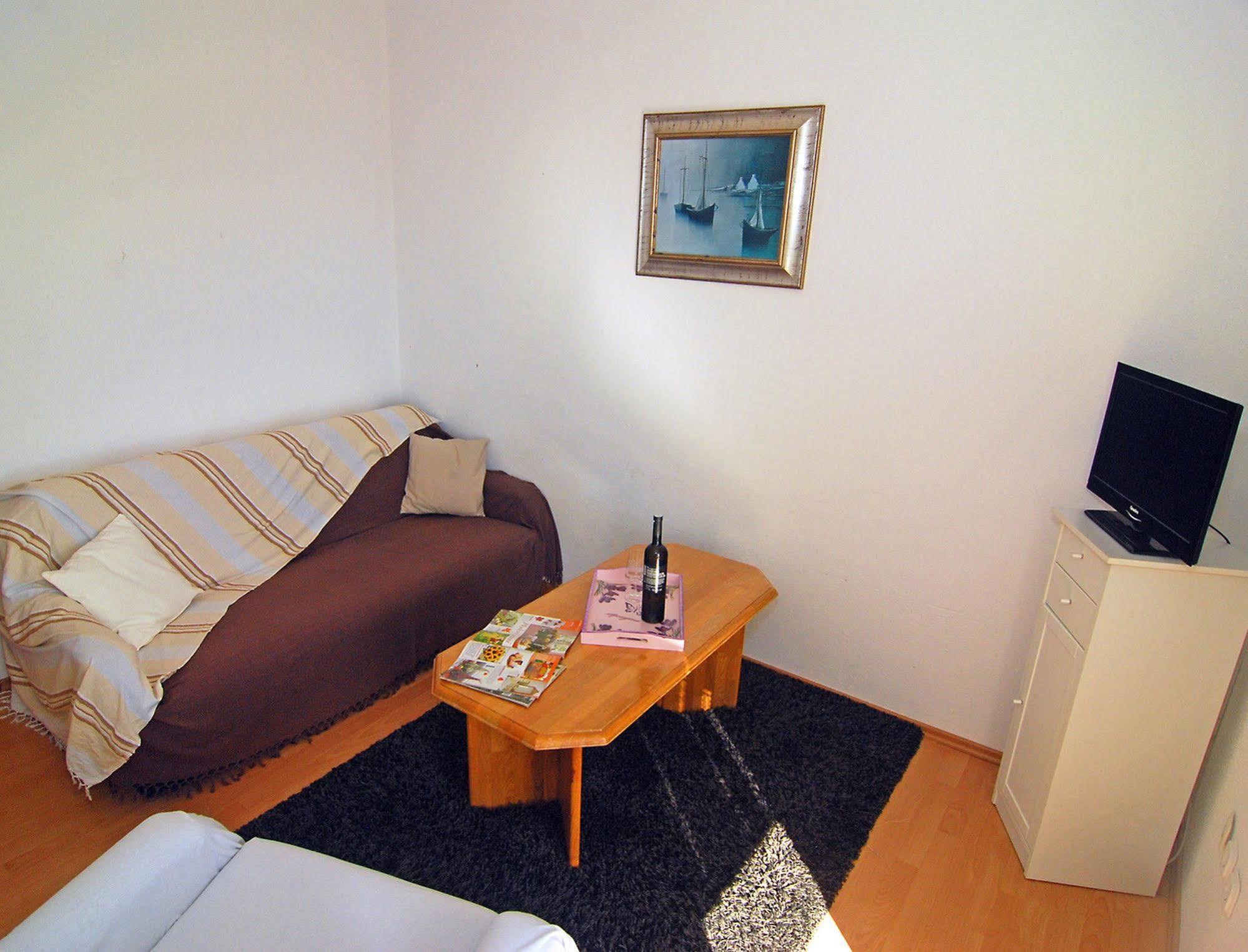 Apartments Kairos セゲット・ヴラニツァ エクステリア 写真